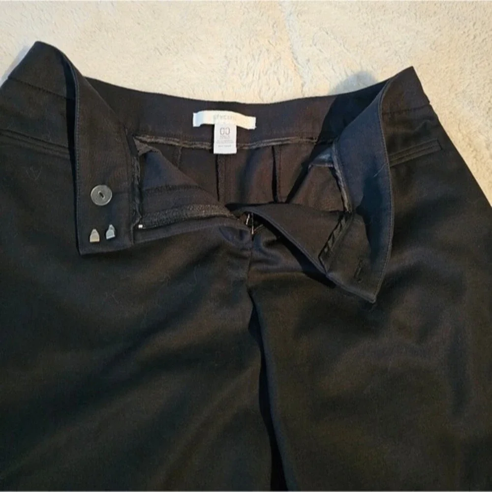 Chico Shorts Womens Size 00 Black Pull Up Stretch Pockets. Very Sliming!